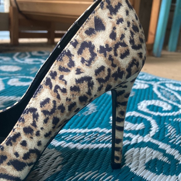 Animal print stilettos - Picture 3 of 7